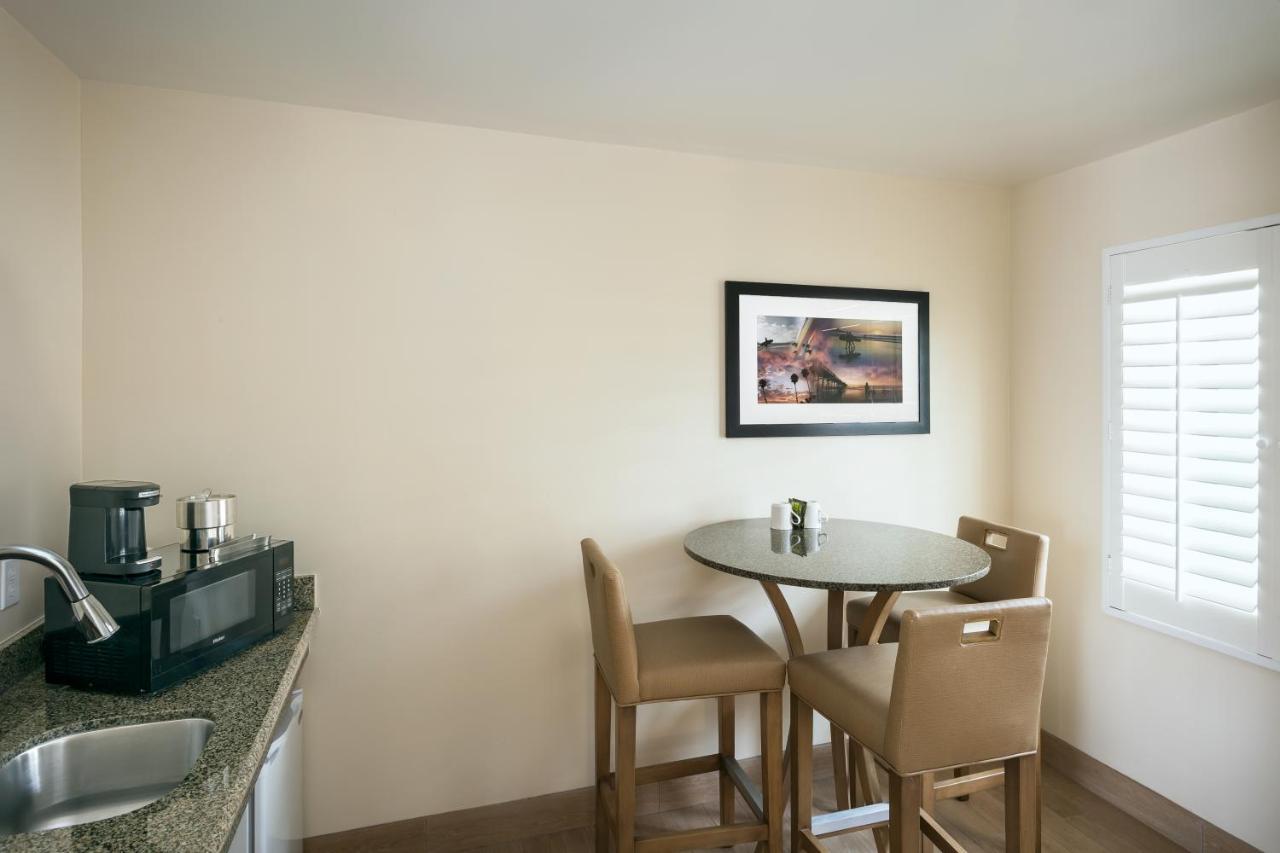 PB Surf Beachside Inn San Diego Exterior foto